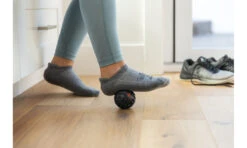 TriggerPoint MB Deep Tissue - Black/Red (04444) -Run Gear Shop 04444 MB Deep Tissue 06