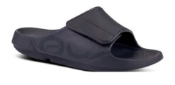 Oofos Unisex OOahh Sport Flex Sandal -Run Gear Shop 1550BLKMATTE shot2 932x680 7753b206 e90f 45d3 9677 034d416f80f4