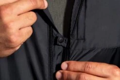 Brooks Men's Fusion Hybrid Jacket (211299) 16 Brooks Men's Fusion Hybrid Jacket (211299) -Run Gear Shop 211299 001 D6 Fusion Hybrid Jacket