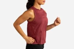 Brooks Women's Distance Tank (221473) -Run Gear Shop 221473 692 mv Distance Tank
