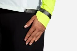 Brooks Women's Carbonite Jacket - Icy Grey/Black/Nightlife (221493030) -Run Gear Shop 221493 030 D2 Carbonite Jacket