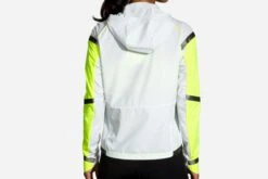 Brooks Women's Carbonite Jacket - Icy Grey/Black/Nightlife (221493030) -Run Gear Shop 221493 030 MB Carbonite Jacket
