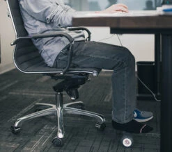 ROLL Recovery R3 Foot Roller (40) -Run Gear Shop 2 2e4f0df4 d95f 4462 8a9d 26fc05446d3b