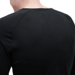 On Running Men's Merino Long-T -Run Gear Shop SmallJPEG 193.00738 merino long t fw22 black m g6