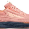Altra Women's Escalante 3 -Run Gear Shop altra womens escalante 3 dusty pink