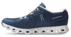 On Running Women's Cloud 5 -Run Gear Shop on running womens coloud 5 running shoe blue white 2